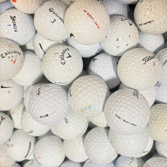 Mixed brand grade B lake golf balls in white and colour including yellow